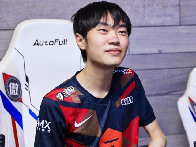 也关乎球迷 也关乎球迷